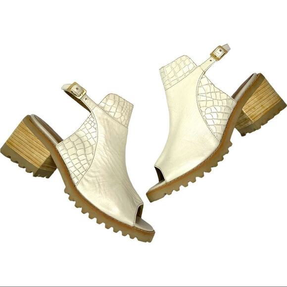 Fucsia Mania Leather Y2K Block Heel Sandals Sz 7 - Picture 8 of 13